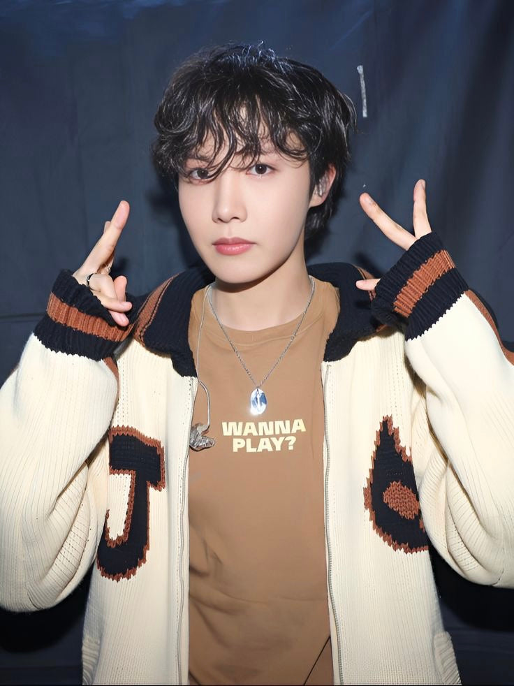 CARDIGAN JHOPE 🐿️❤️⭐️